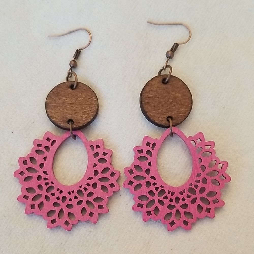 ❤️Hand Crafted Pink Wooden Earrings